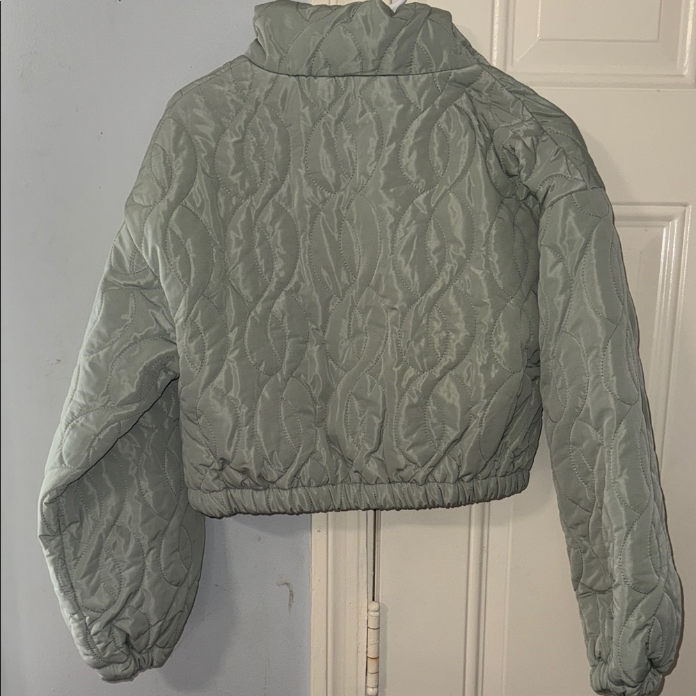 Le lis Green Quilted Cropped Jacket - Picture 10 of 10